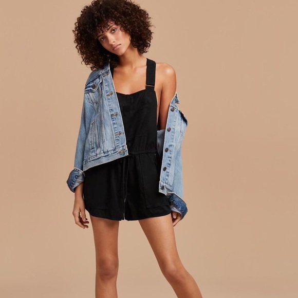 *SOLD* Wilfred Free Beatriz Romper from Aritzia - Picture 2 of 7